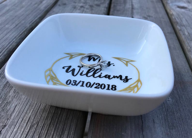 Custom Ring dish, personalized jewelry holder, personalized ring dish, newlyweds gift, bride to be gift, engagement dish