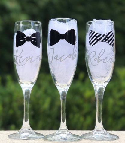 Groomsmen champagne glasses, personalized wedding party glasses, groomsmen gifts, personalized champagne glasses, men glasses