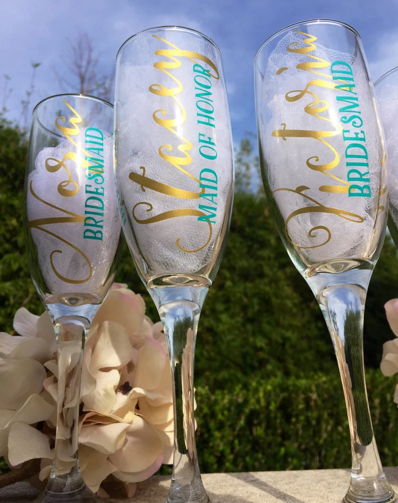 Bridesmaid Champagne Glasses / Bridesmaid Gifts / Personalized Wedding Party Gifts / Bridesmaid Glasses / Personalized Champagne Flute