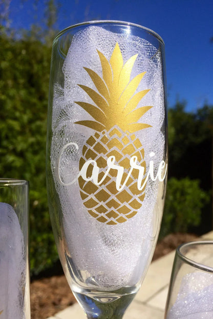 Pineapple Personalized glasses, bridesmaid wineglasses , bridesmaid champagne glasses, stemless champagne glasses, luau glasses, luau party