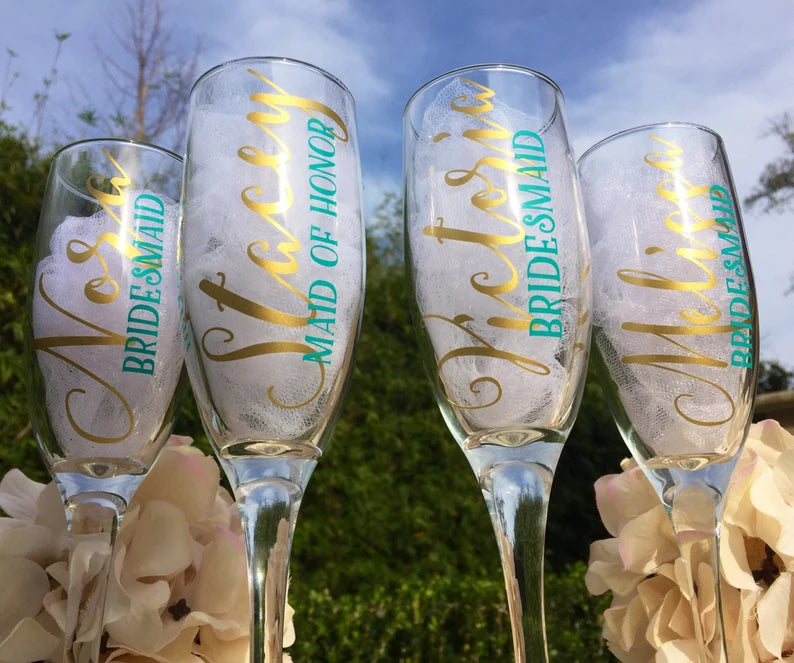 Personalized Bridesmaid Champagne Glasses / Bridesmaid Proposal Box / Personalized Wedding Party Gifts / Personalized Champagne Flute