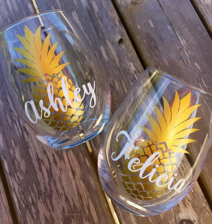 Pineapple Stemless Wine Glass - Personalized Bridesmaid Wine Glasses Stemless with Gold Pineapple Decal with Name