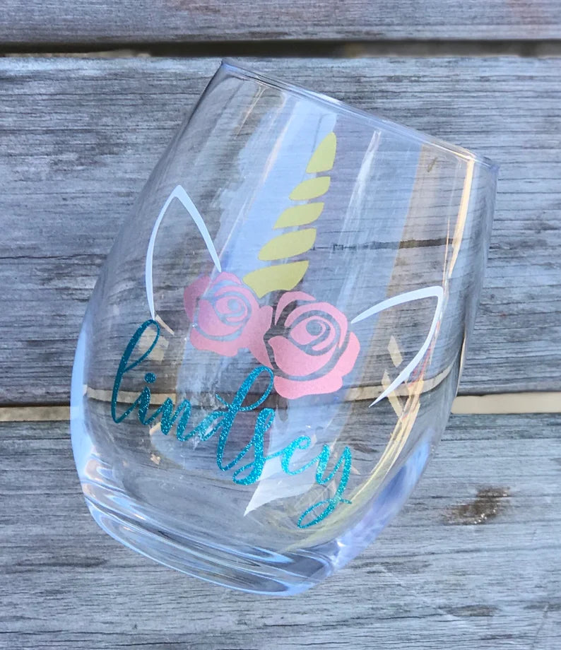 Unicorn glasses, unicorn wine glasses, unicorn bachelorette party, glitter unicorn glass, personalized unicorn glasses