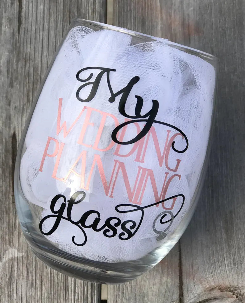 Wedding planning wine glass for bride to be, stemless wine glass engagement gift for bride, future mrs wine glass