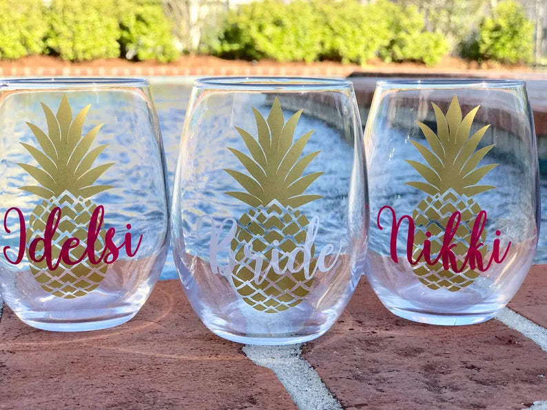 Pineapple Stemless Wine Glass - Personalized Bridesmaid Wine Glasses Stemless with Gold Pineapple Decal with Name