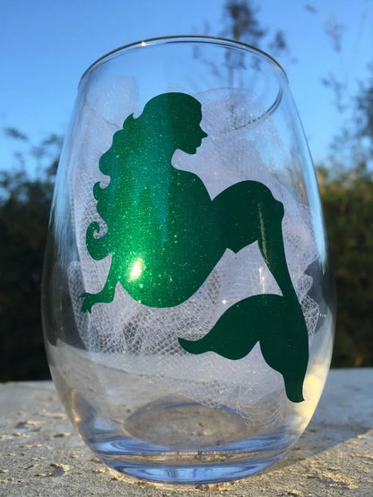 Unicorn glasses, unicorn wine glasses, unicorn bachelorette party, glitter unicorn glass, personalized unicorn glasses